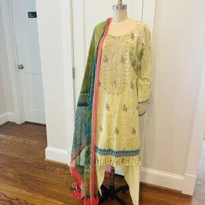 BRAND NEW - Cotton Lawn Light Green 3 Pc Suit with Gold Embroidery